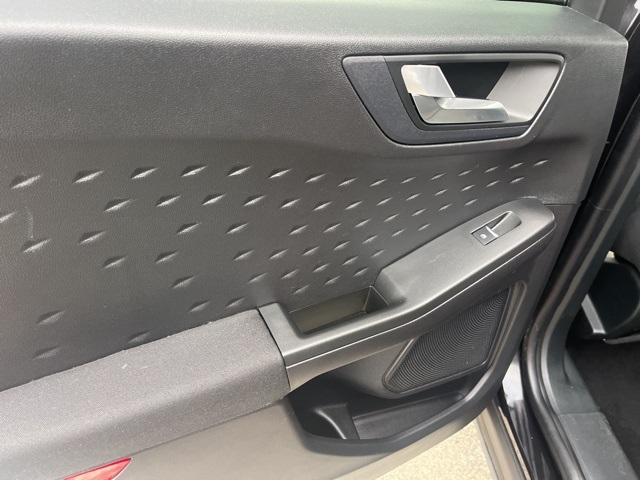 2020 Ford Escape SE photo 31