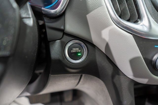 2022 Chevrolet Equinox LS photo 17