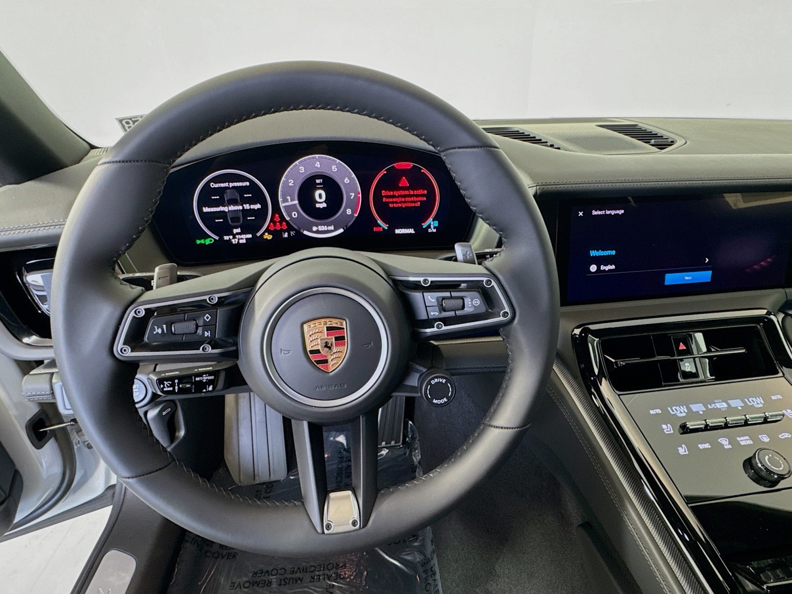 2025 Porsche Panamera 4 photo 14