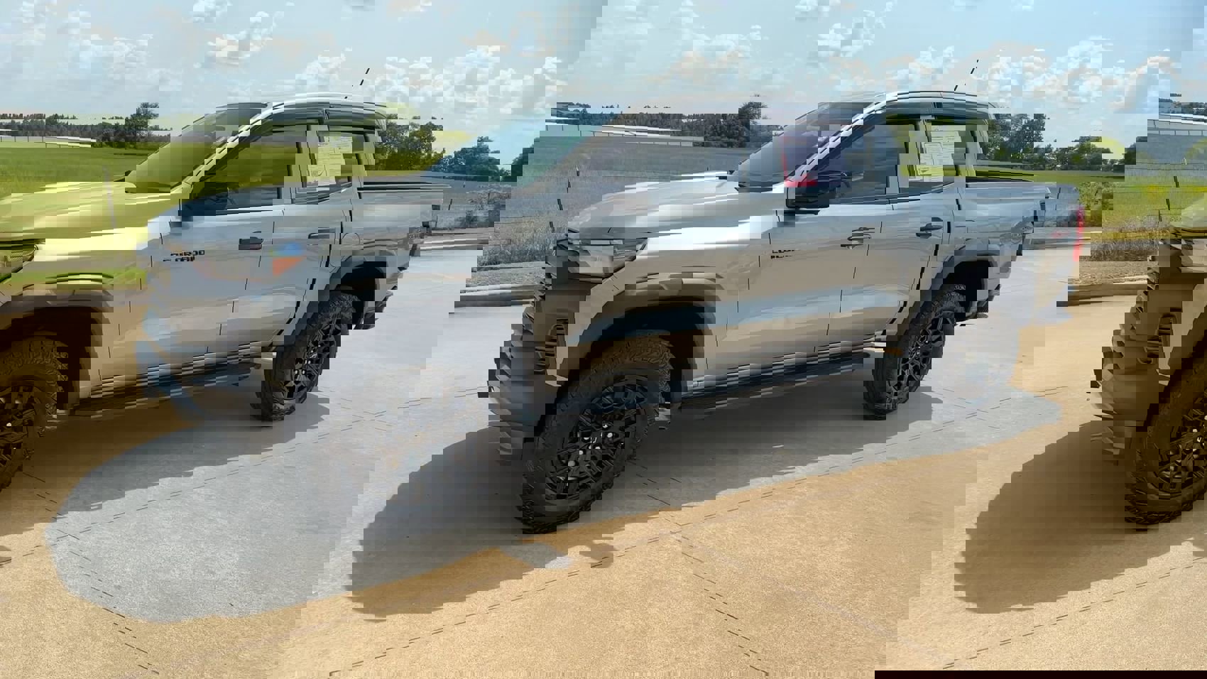 2024 Chevrolet Colorado Trail Boss photo 4