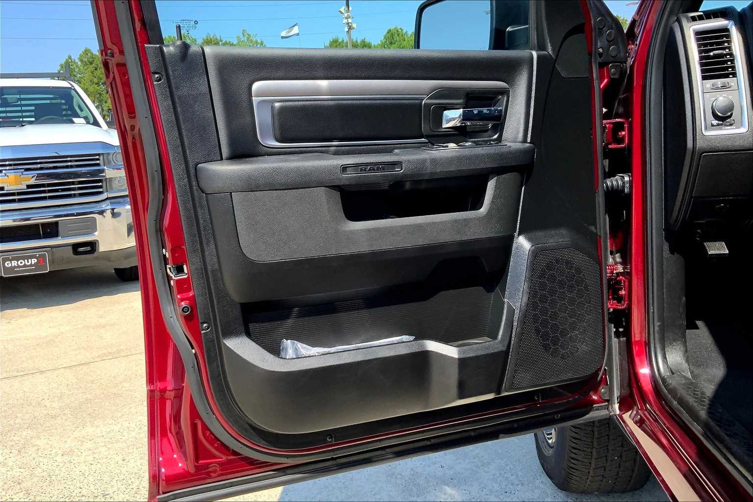 2024 Ram 1500 Classic Warlock photo 20