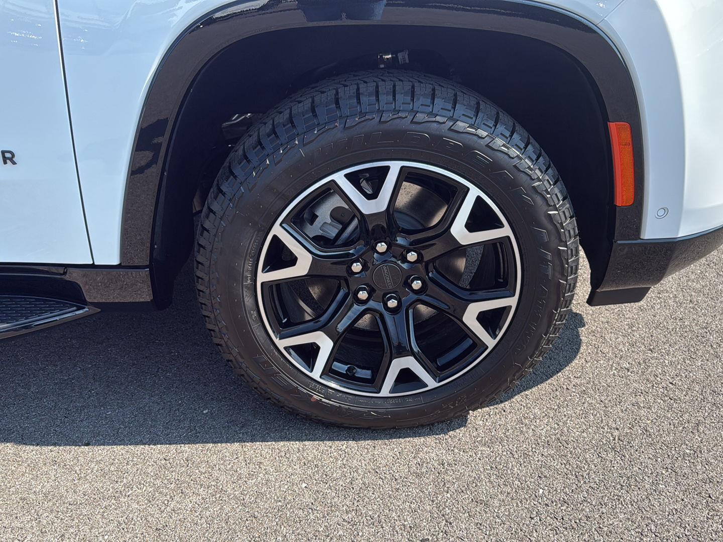 2025 Jeep Wagoneer Series II Overland photo 14