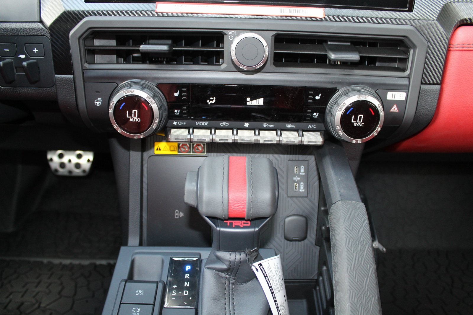 2025 Toyota Tacoma TRD Pro 4x4 photo 26