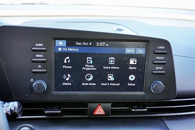 Used 2025 Red Hyundai SEL Sport image 22