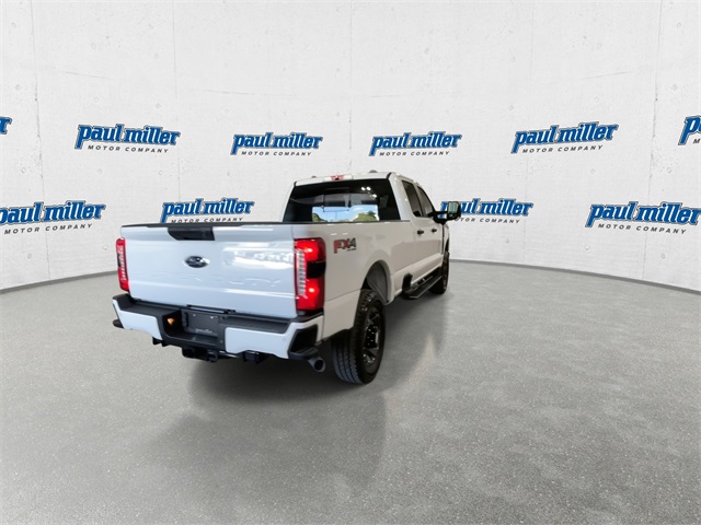 2026 Ford F-350 XL photo 9