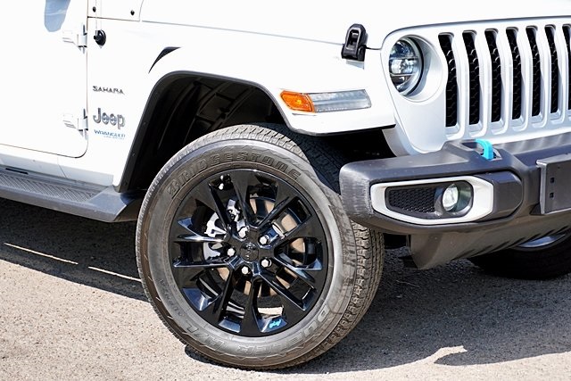 2022 Jeep Wrangler Unlimited Sahara 4xe photo 3