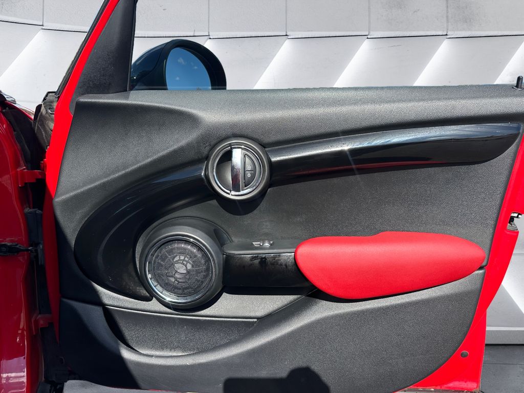 2019 Mini Cooper 4 Door Hardtop Signature photo 15