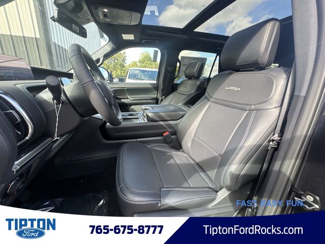 2025 Ford Expedition Platinum MAX photo 2