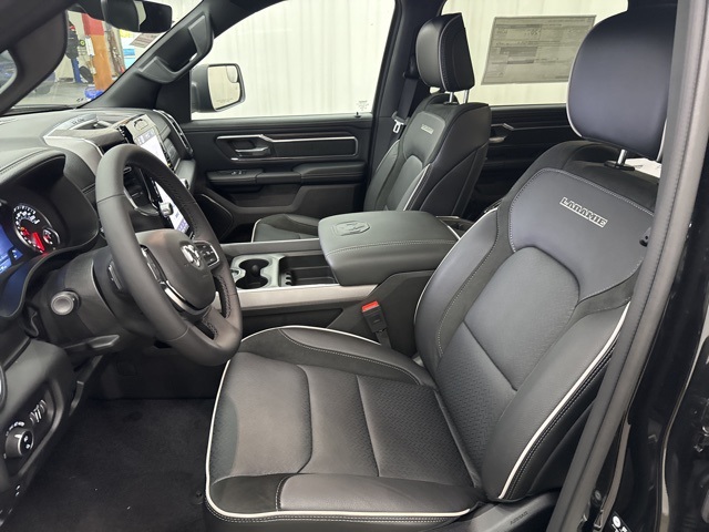 2026 Ram 1500 Laramie photo 4