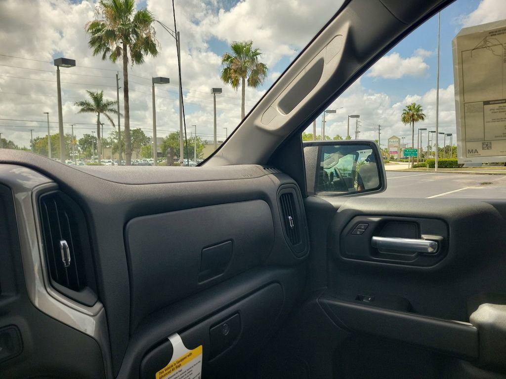 2025 Gmc Sierra Base photo 11