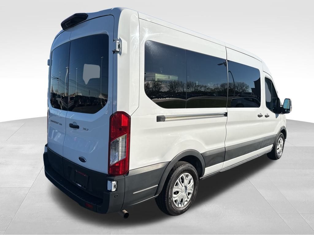 2022 Ford Transit photo 3