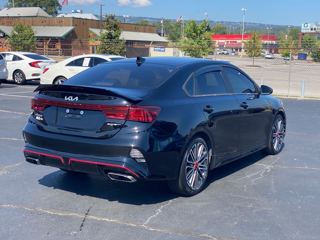 2022 Kia Forte GT photo 4