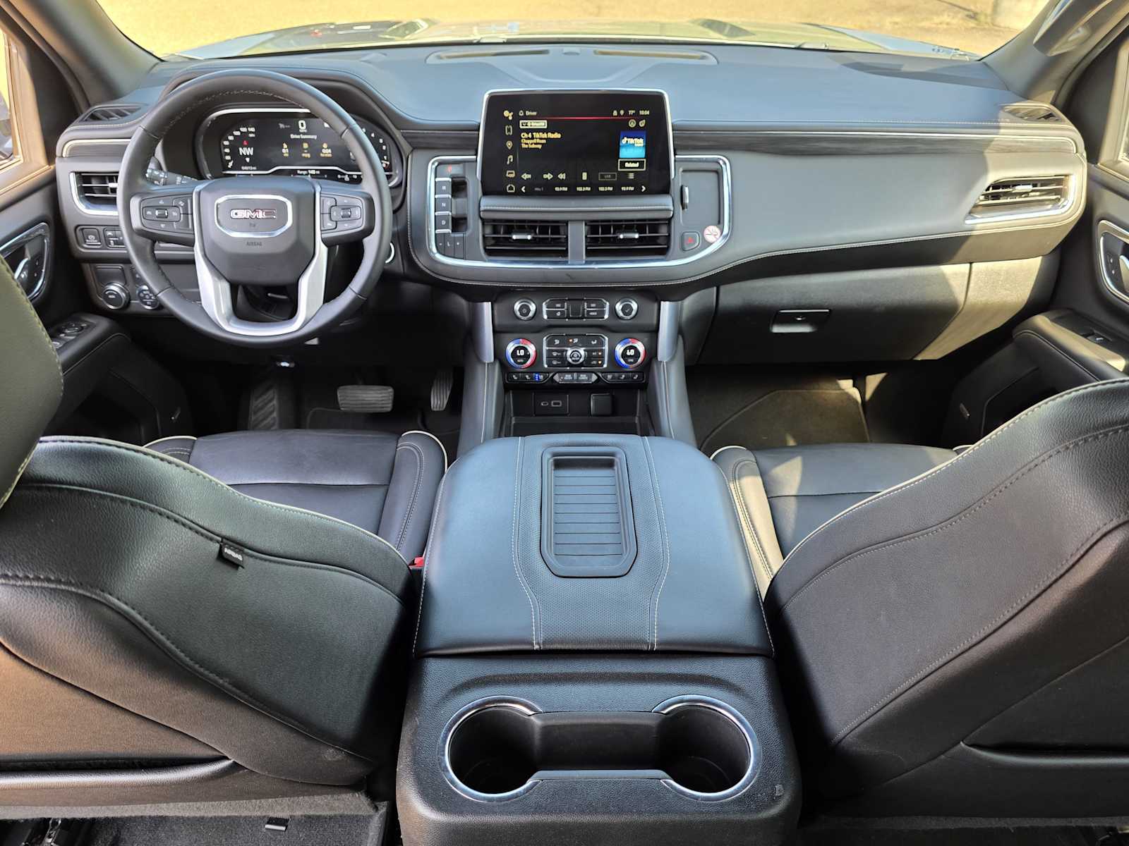 2023 Gmc Yukon SLT photo 8