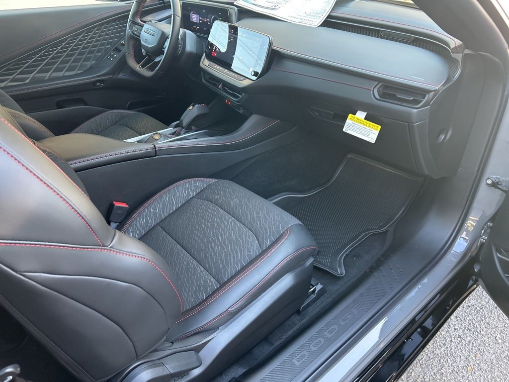 2025 Dodge Charger R/T photo 24