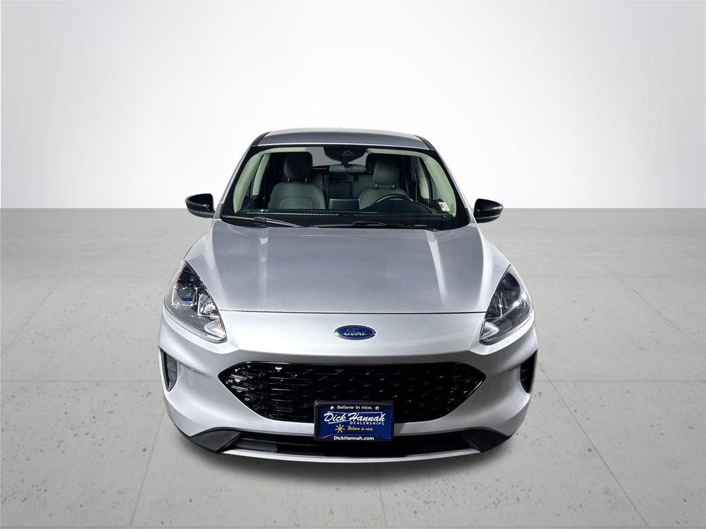 2020 Ford Escape SE Sport Hybrid photo 2