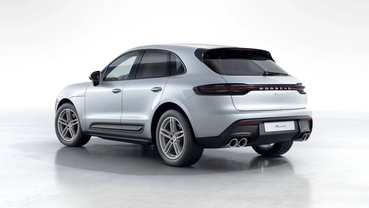 2026 Porsche Macan T photo 3