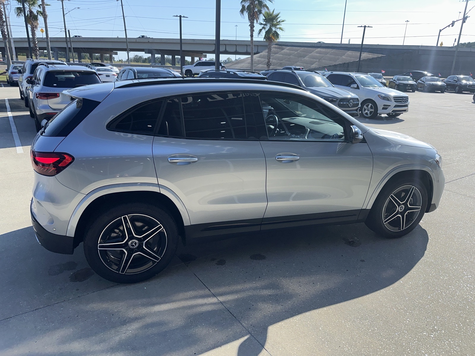 2025 Mercedes Benz GLA 250 photo 7
