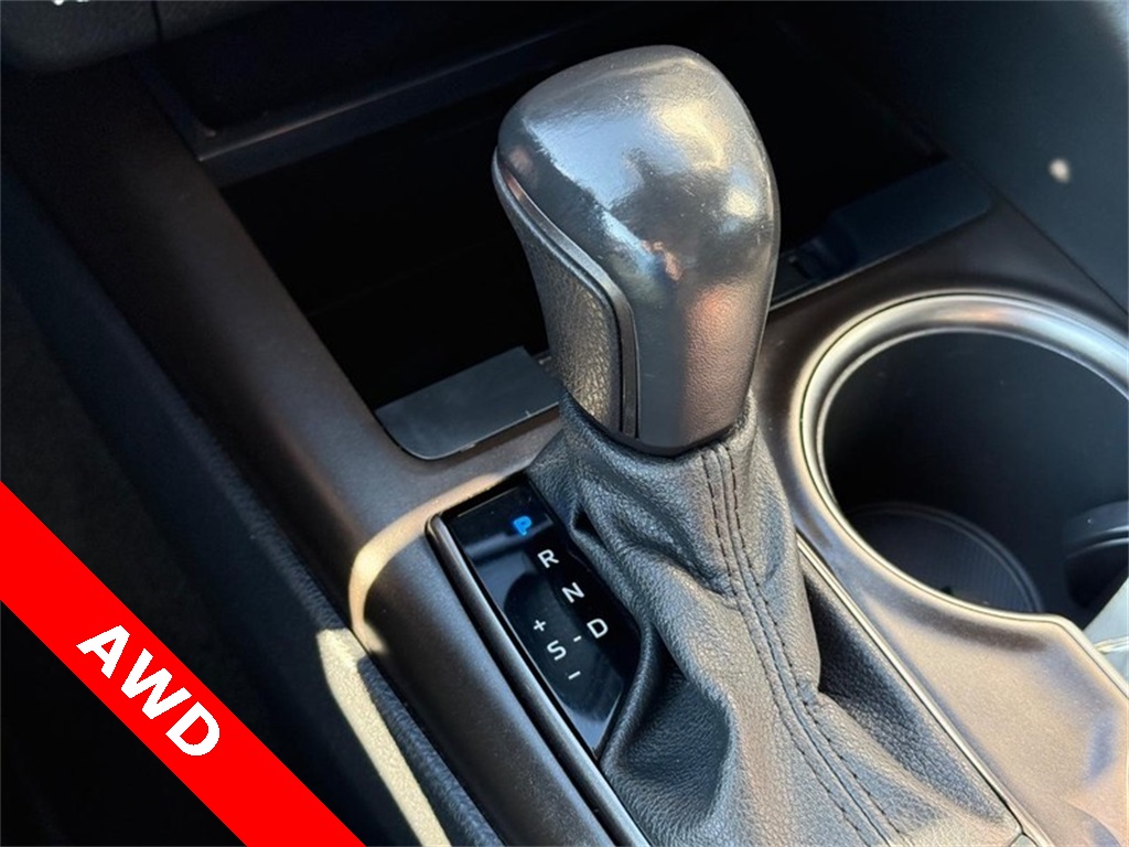 2021 Toyota Camry SE photo 19