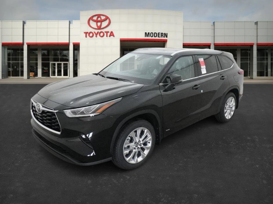 2026 Toyota Highlander Limited's photo
