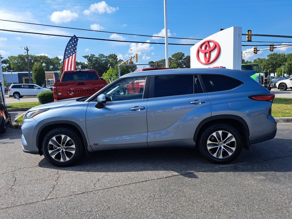 2023 Toyota Highlander Hybrid XLE photo 10