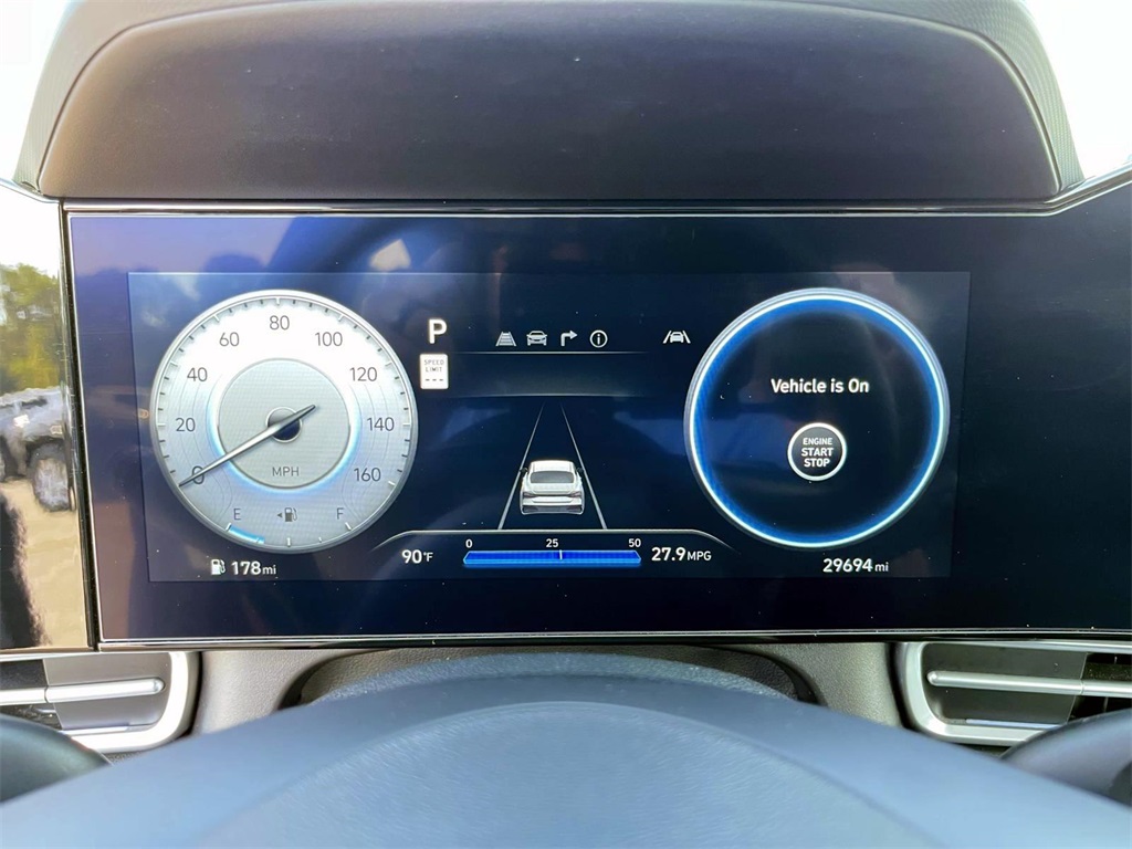 2024 Hyundai Elantra SEL photo 12