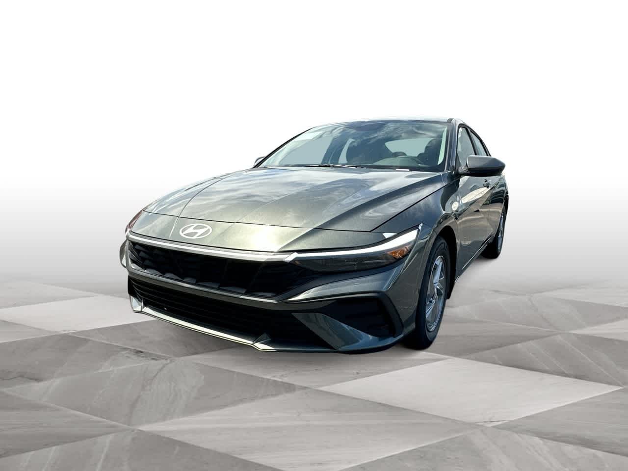 2025 Hyundai Elantra SE photo 4