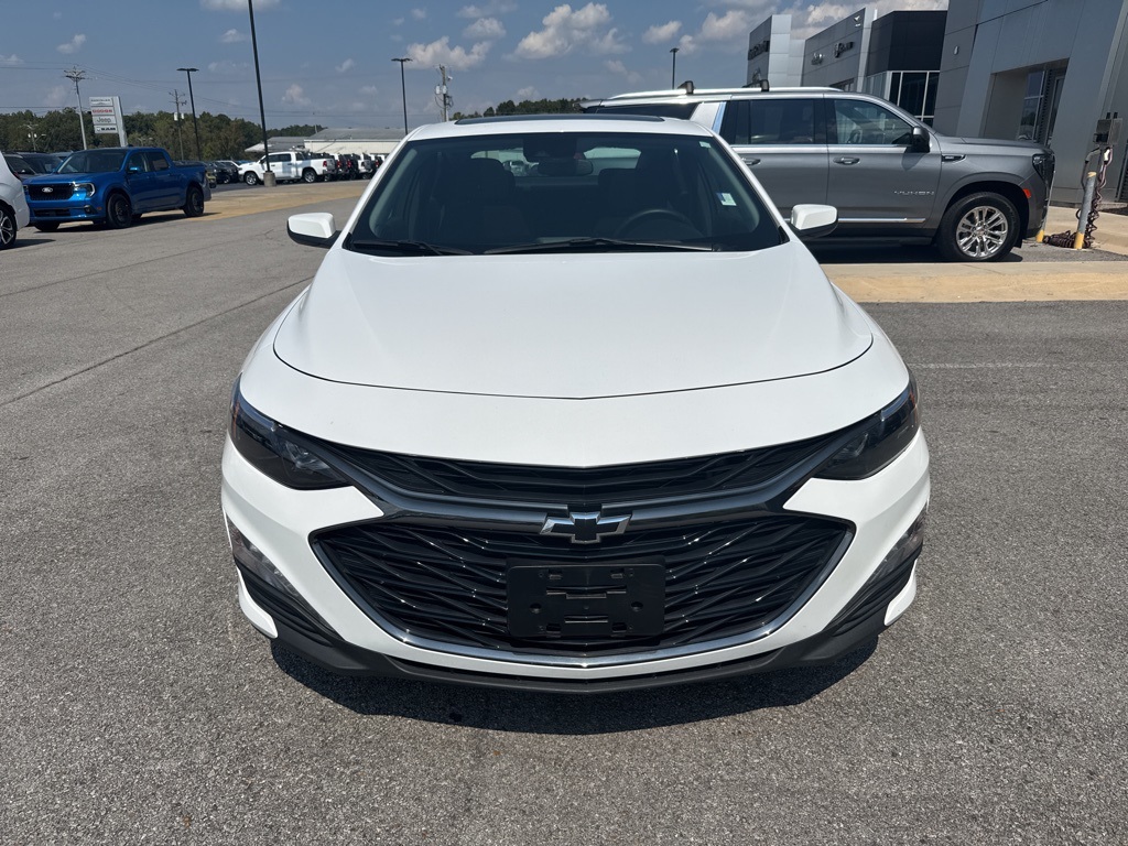 2024 Chevrolet Malibu 1LT photo 3