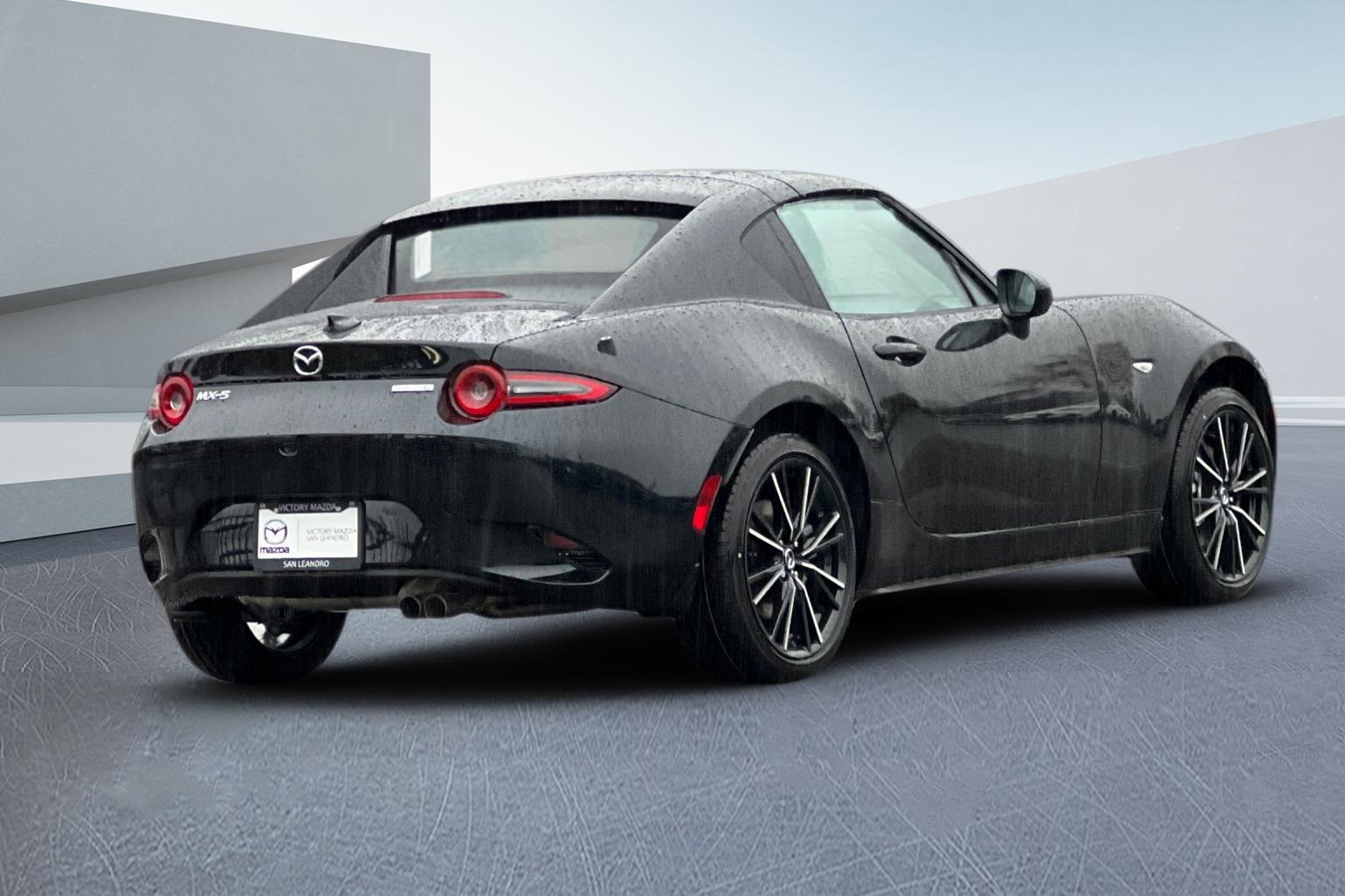 2025 Mazda MX-5 Miata Miata RF Grand Touring photo 2