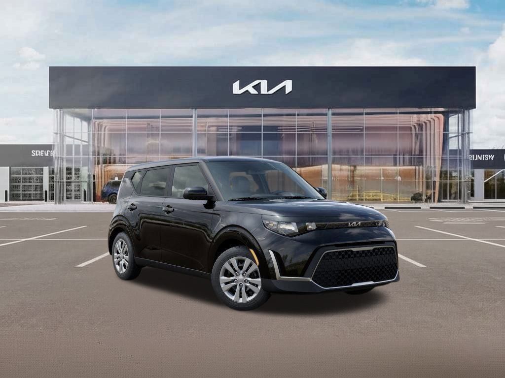 2025 Kia Soul LX photo 8