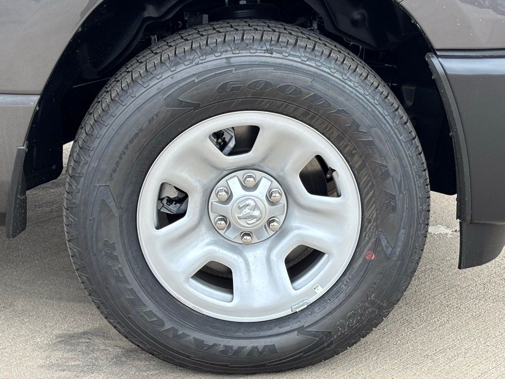 2026 Ram 1500 Tradesman photo 23