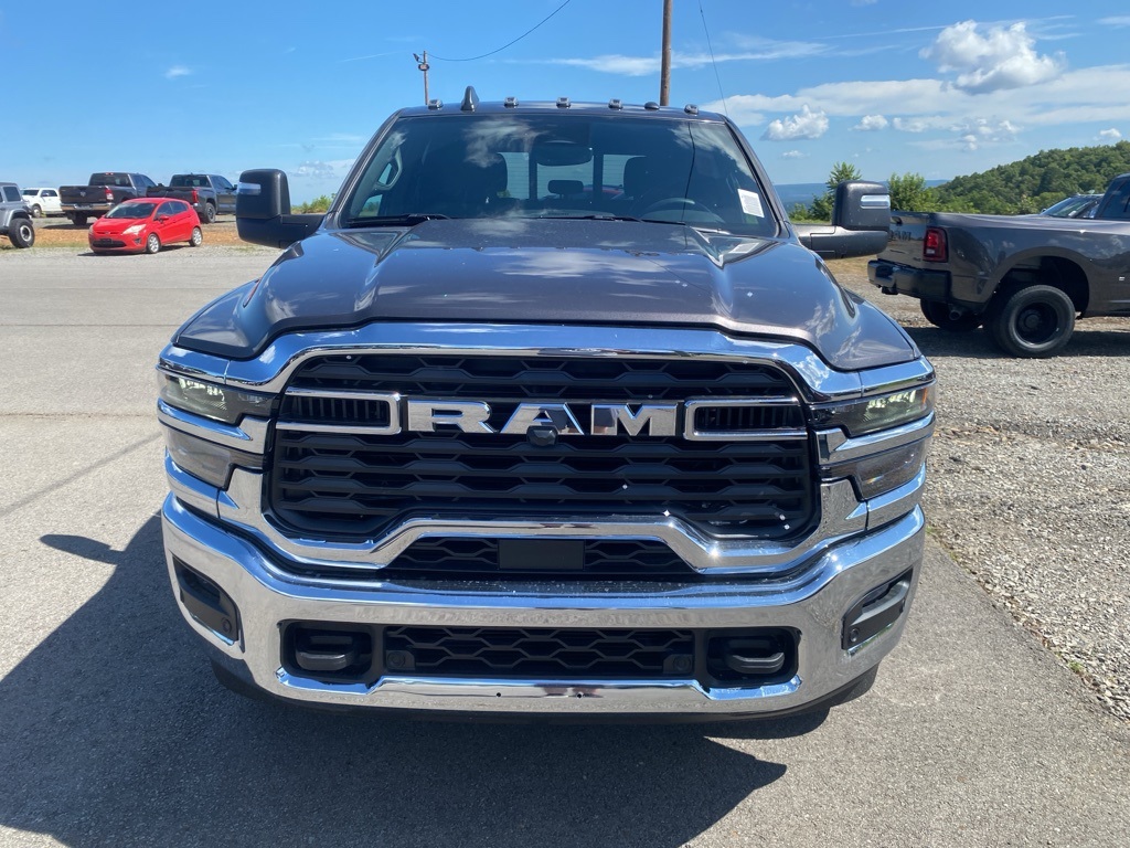 2025 Ram 2500 Tradesman photo 2
