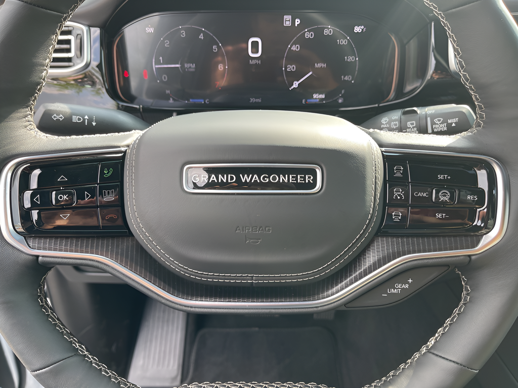 2025 Jeep Grand Wagoneer II photo 39