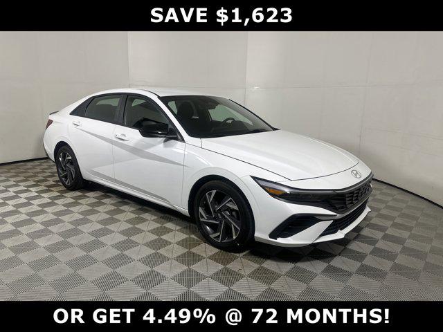 2025 Hyundai Elantra SEL's photo