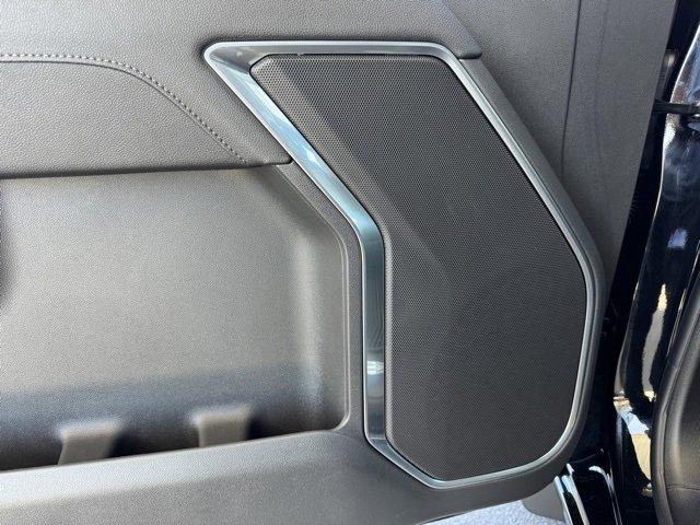 2025 Chevrolet Silverado 1500 LT photo 9