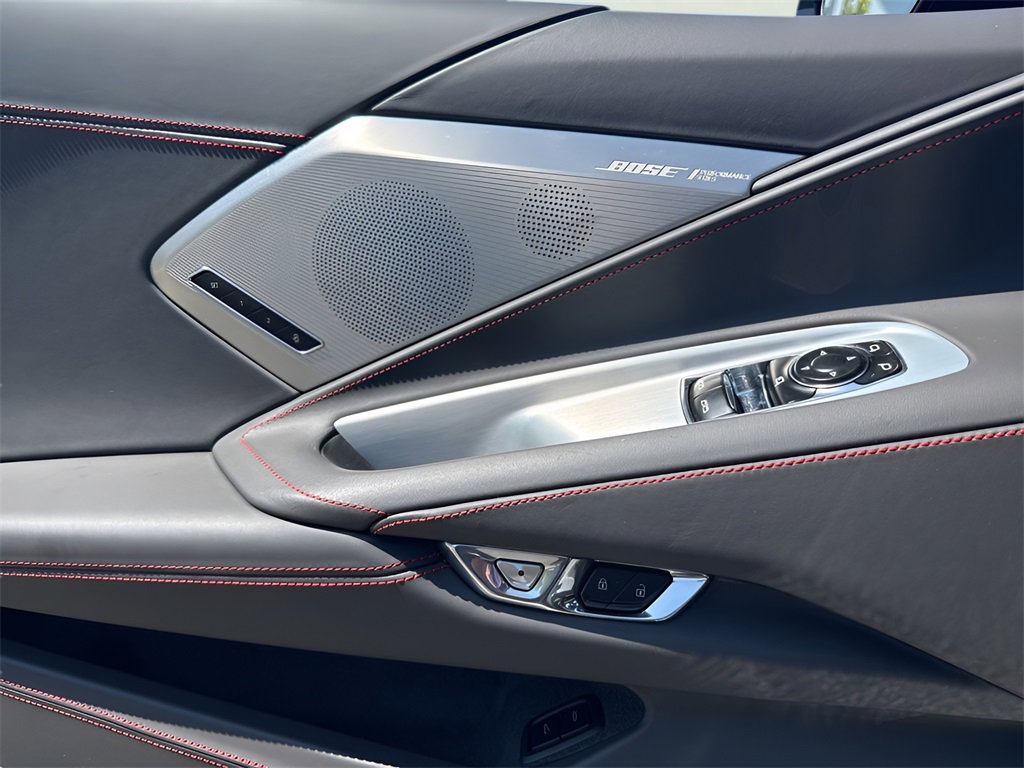 2020 Chevrolet Corvette Stingray 3LT photo 13