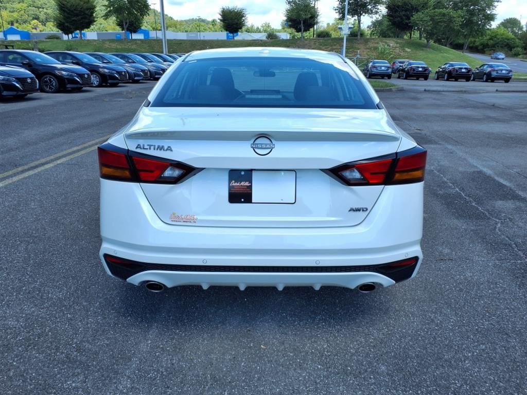 2025 Nissan Altima SV Special Edition photo 4