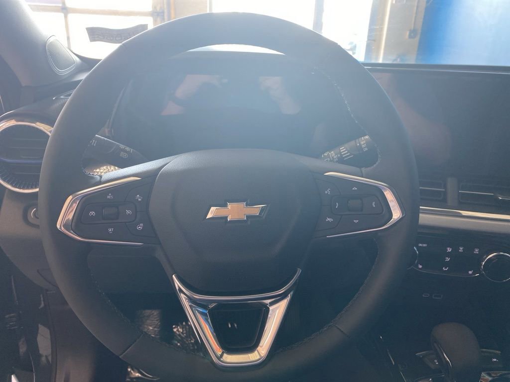 2026 Chevrolet Trax LT photo 2
