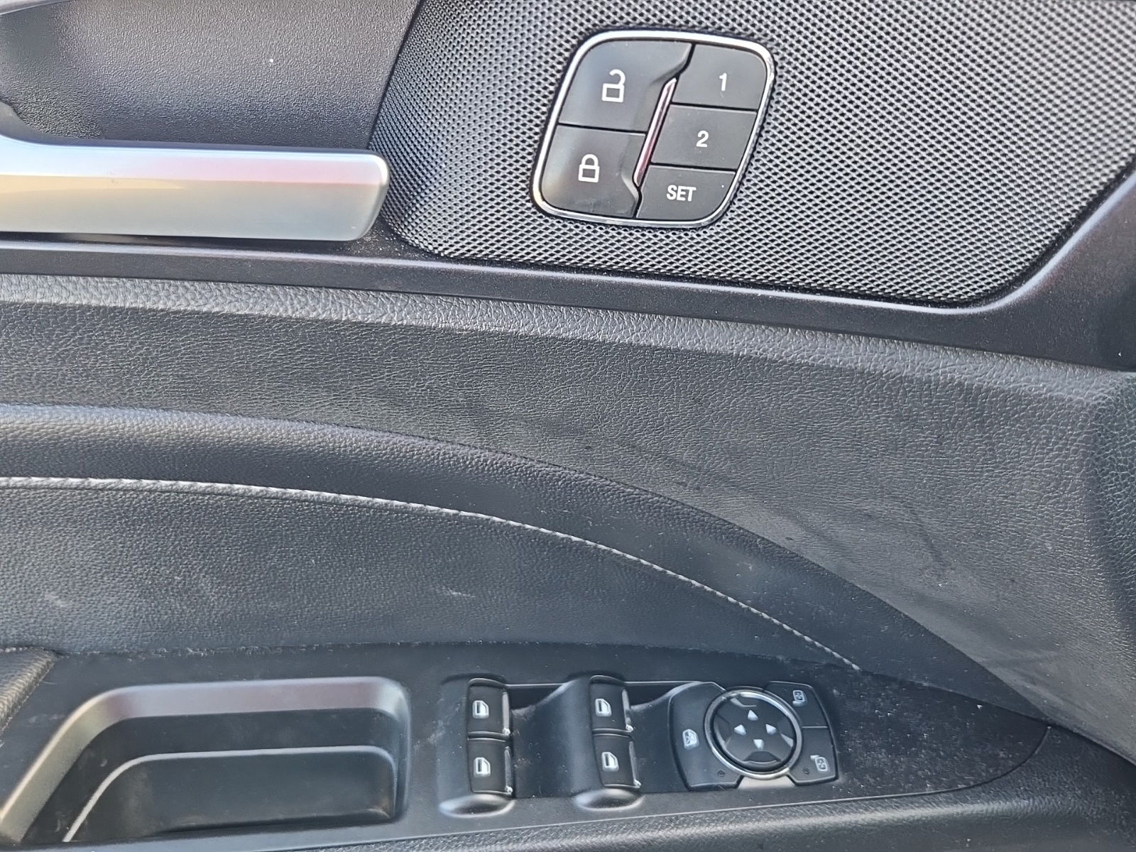 2018 Ford Fusion Hybrid Titanium photo 32