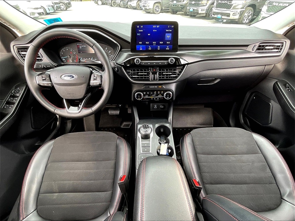 2022 Ford Escape SEL photo 18