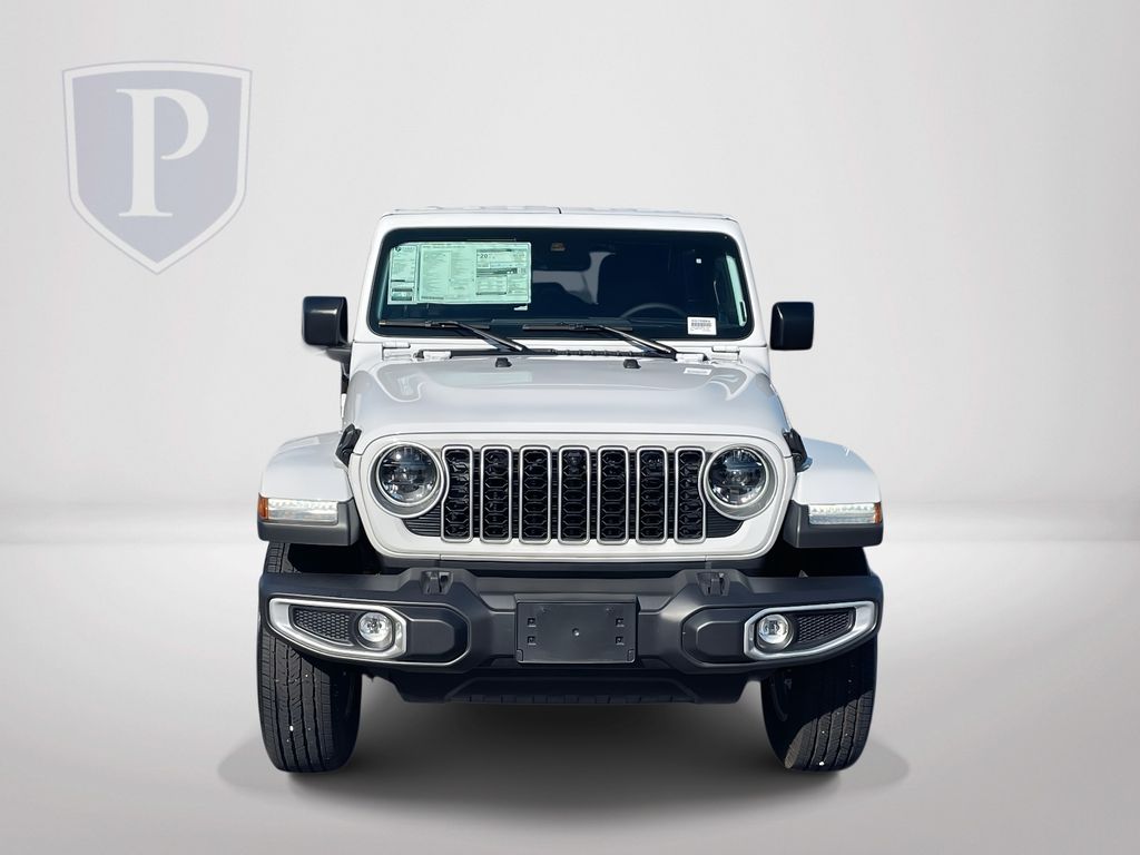 2025 Jeep Wrangler Sahara photo 2