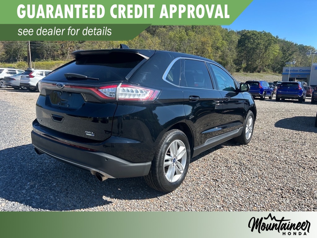 2017 Ford Edge SEL photo 2