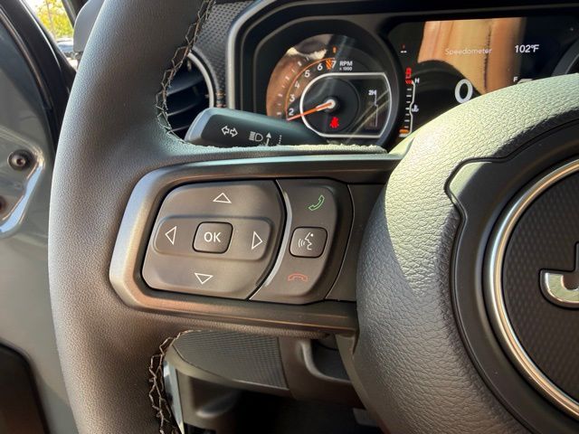 2025 Jeep Gladiator Mojave photo 6