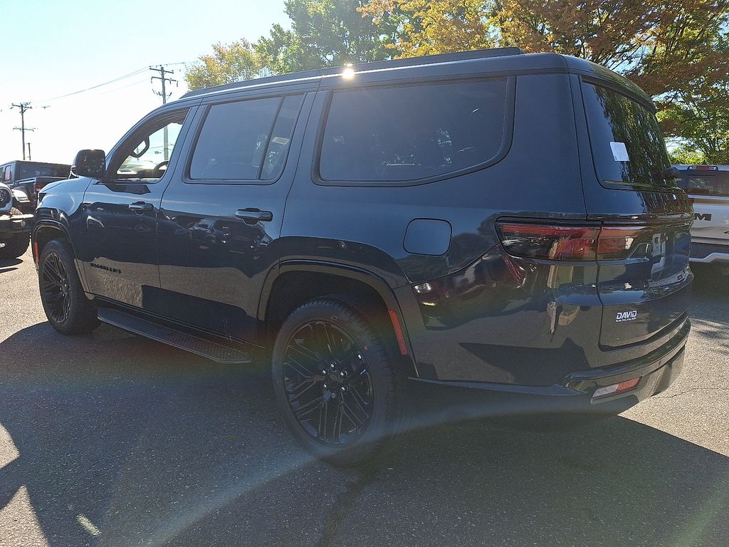 2025 Jeep Wagoneer Series II photo 3