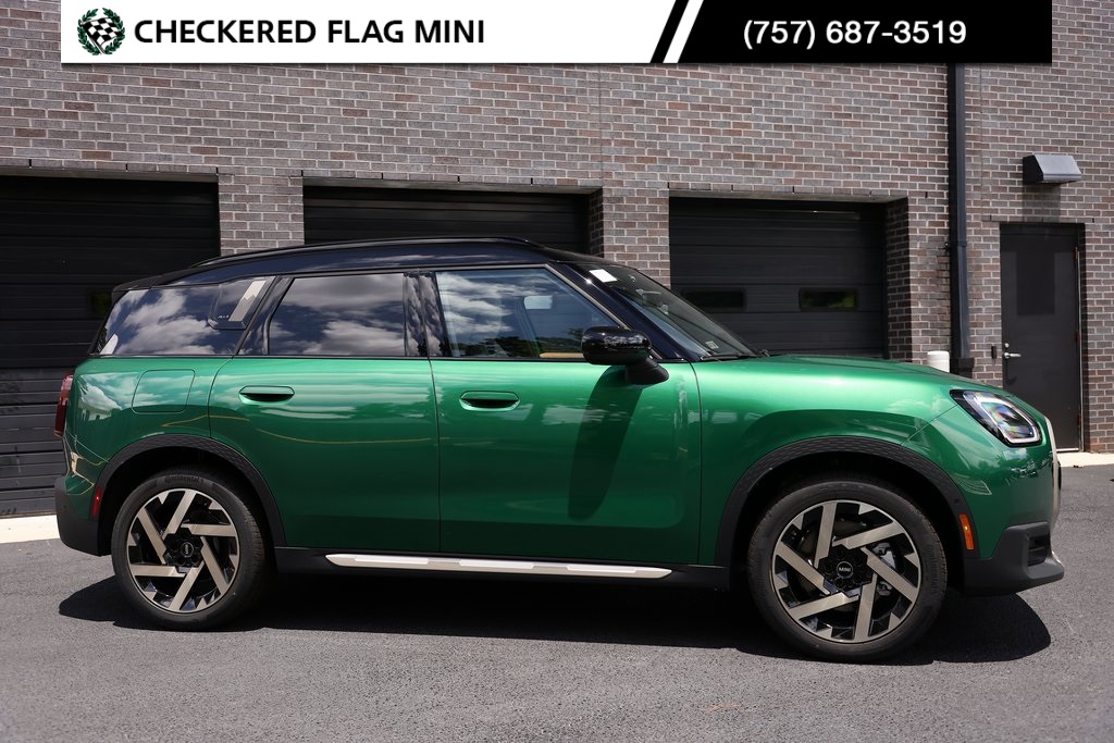 2025 Mini Cooper S ALL4 photo 2