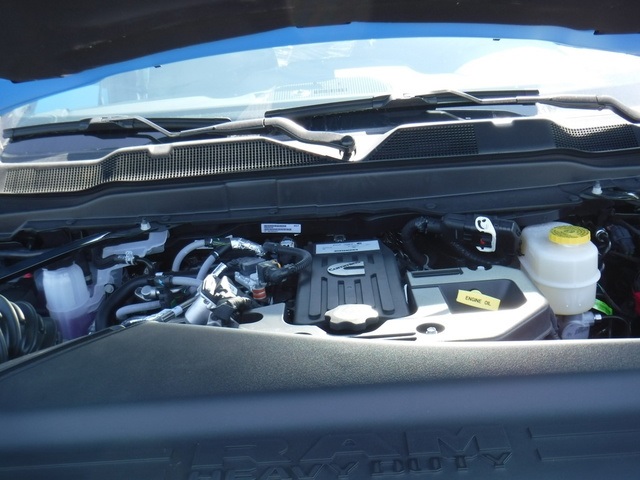 2025 Ram 2500 Big Horn photo 17