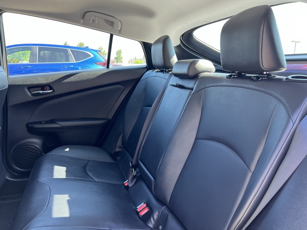 2016 Toyota Prius Four photo 24