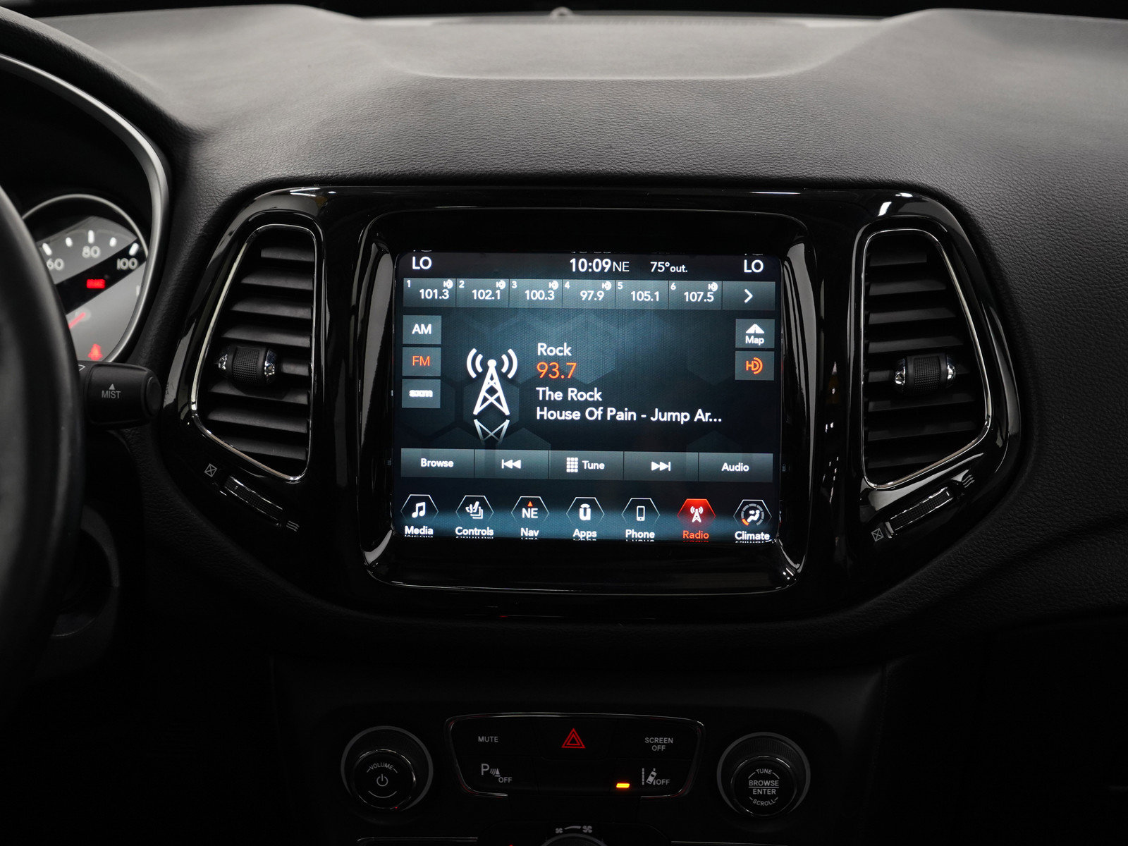 2018 Jeep Compass Limited photo 11