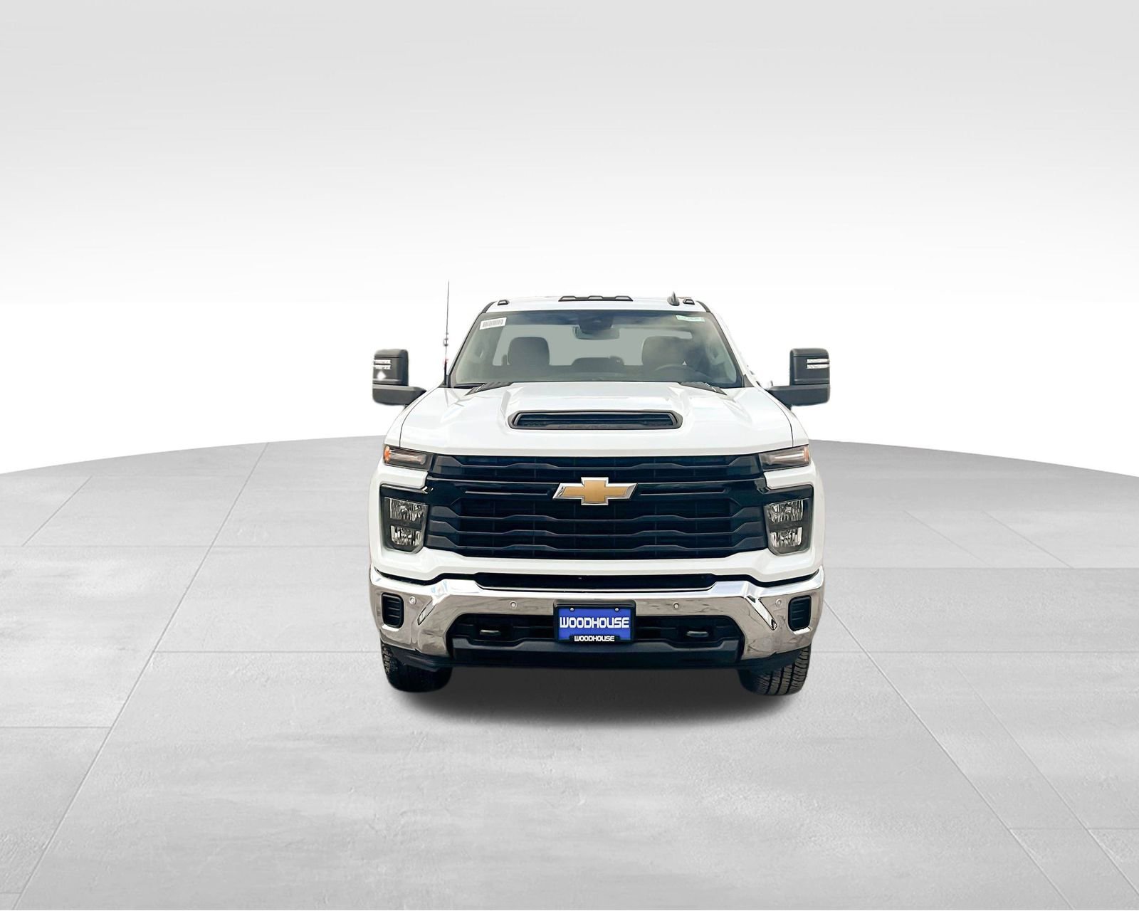 2025 Chevrolet Silverado 3500HD photo 2
