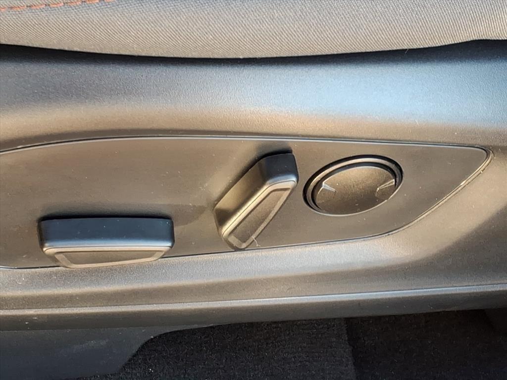 2025 Ford Explorer photo 4