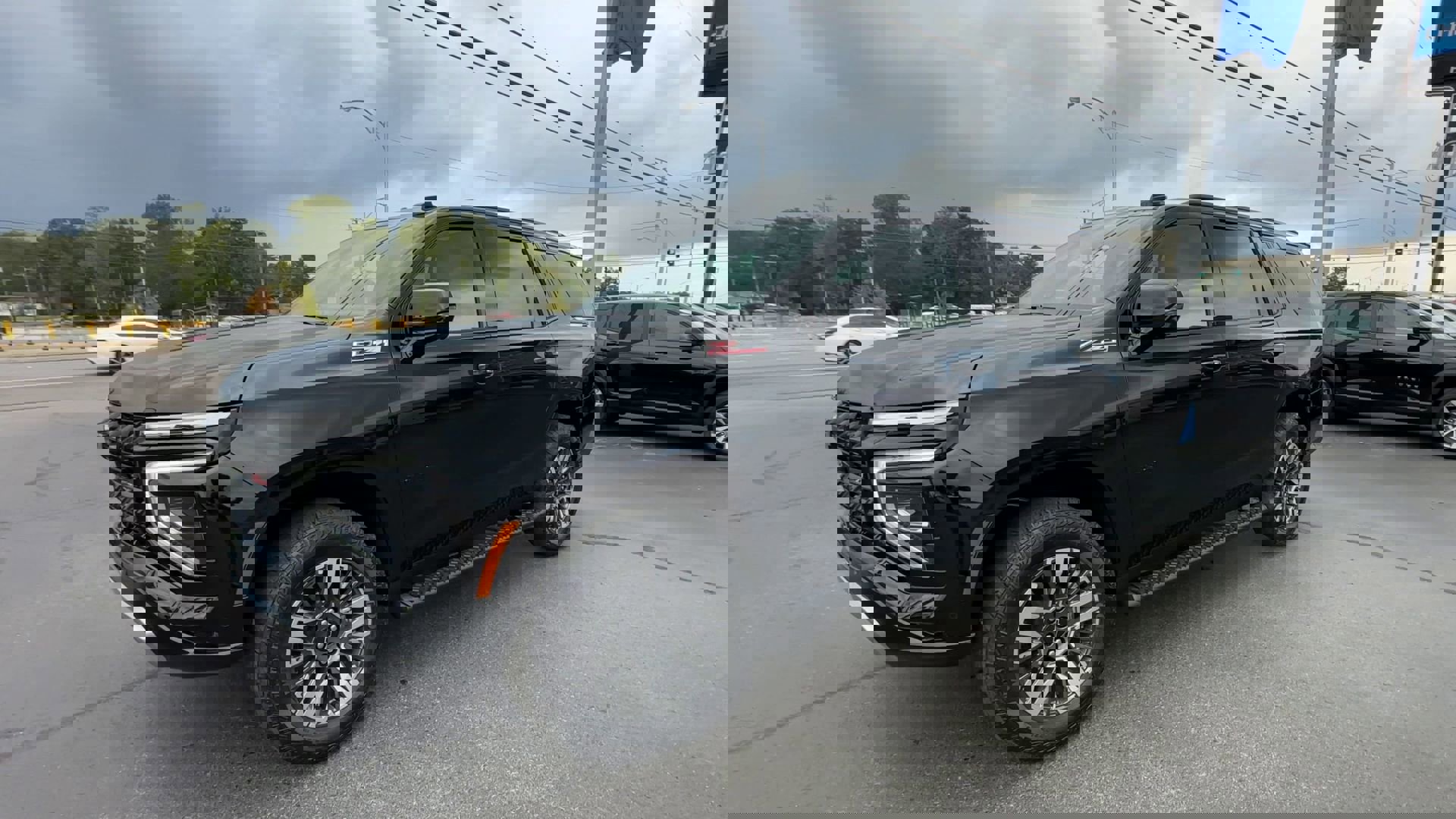 2025 Chevrolet Tahoe Z71 photo 3